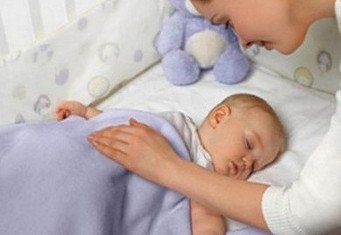 Не укладывайте ребенка спать с собой! Он должен иметь свою территорию
